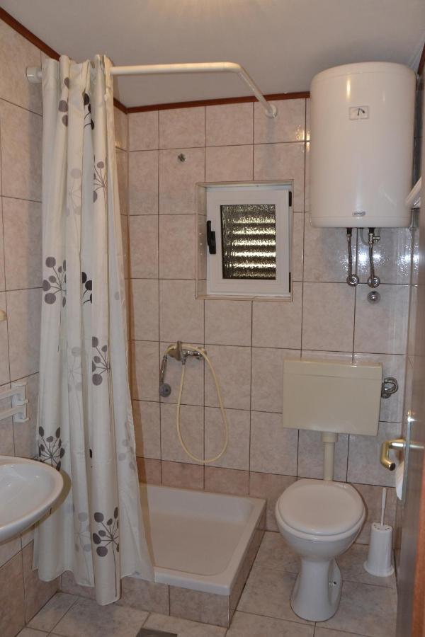 Apartments By The Sea Kustici, Pag - 6335 Zubovići Zewnętrze zdjęcie