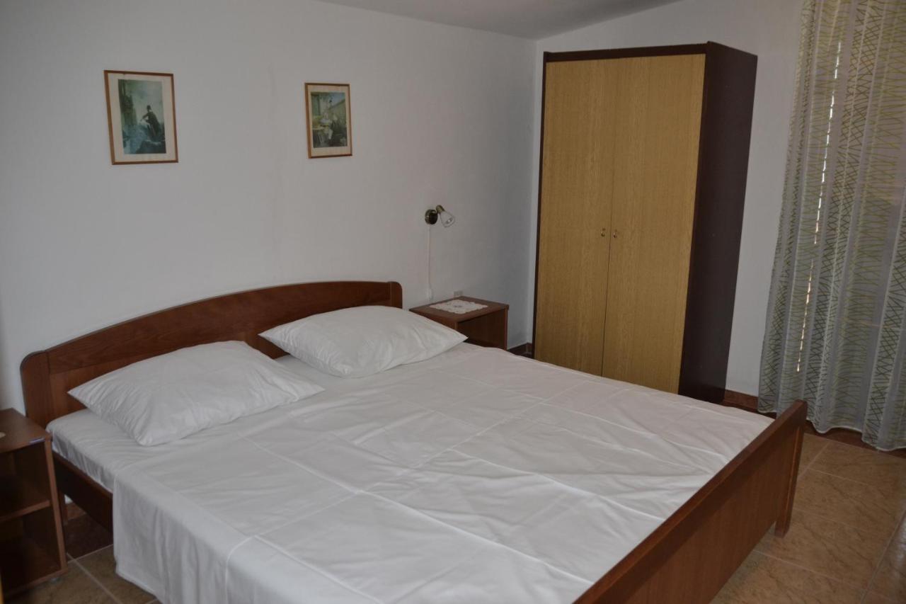 Apartments By The Sea Kustici, Pag - 6335 Zubovići Zewnętrze zdjęcie
