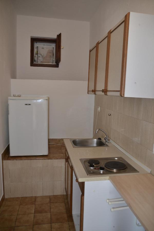 Apartments By The Sea Kustici, Pag - 6335 Zubovići Zewnętrze zdjęcie