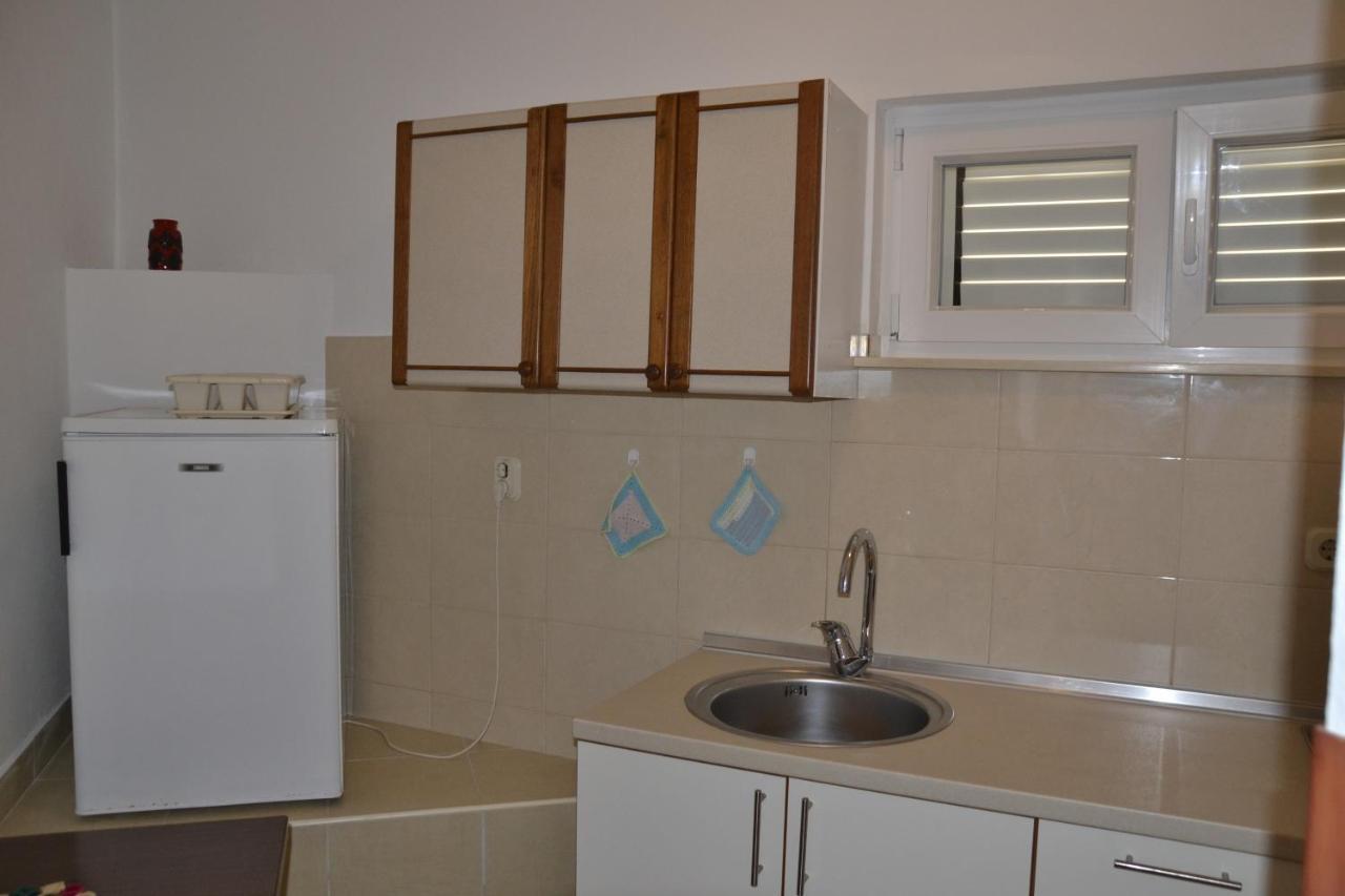 Apartments By The Sea Kustici, Pag - 6335 Zubovići Zewnętrze zdjęcie