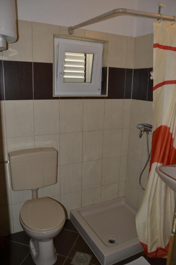 Apartments By The Sea Kustici, Pag - 6335 Zubovići Zewnętrze zdjęcie