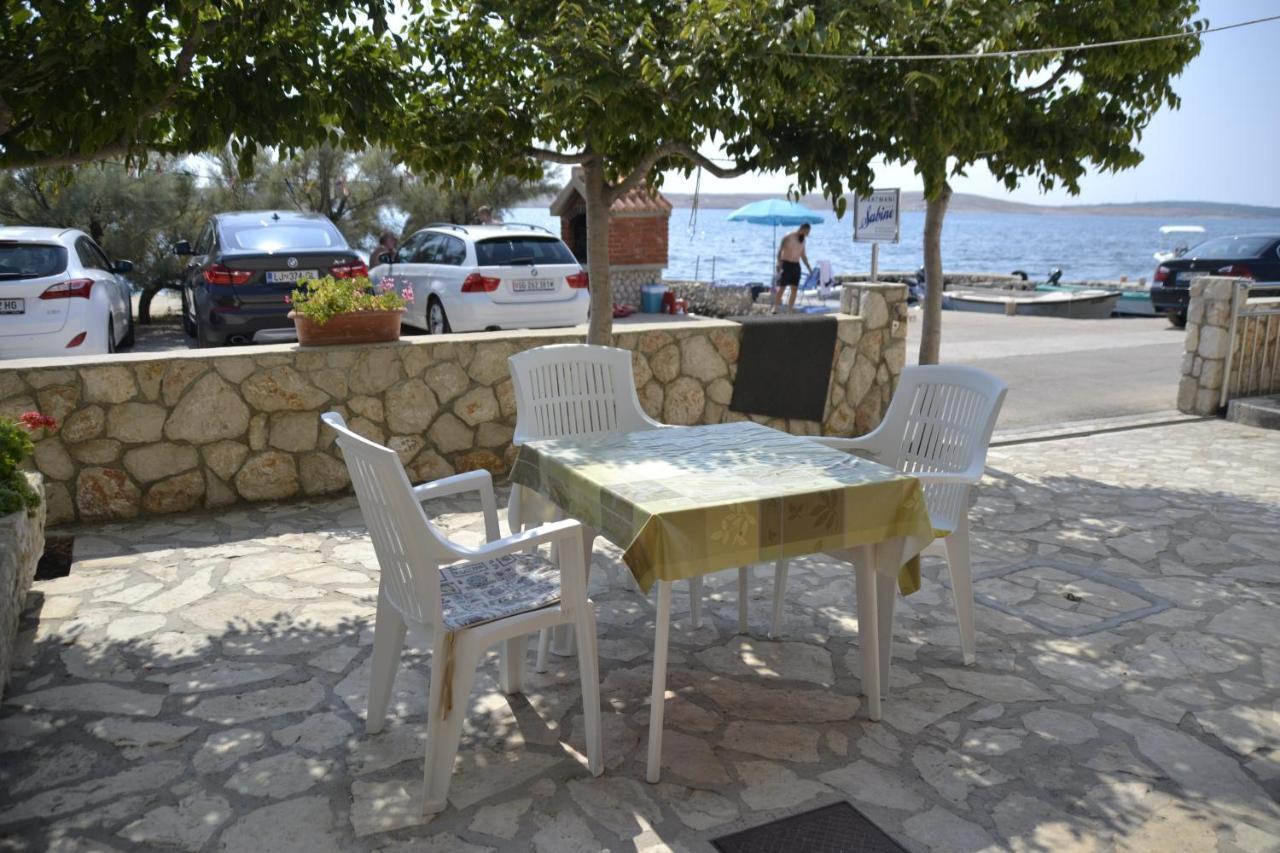 Apartments By The Sea Kustici, Pag - 6335 Zubovići Zewnętrze zdjęcie